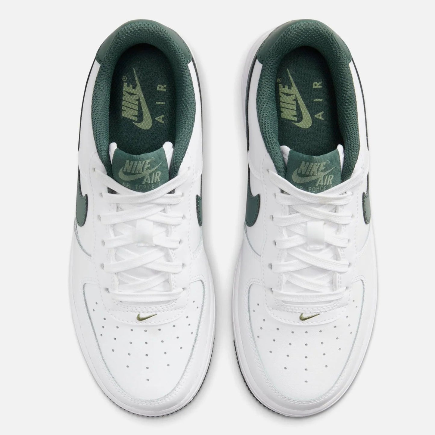 Pantofi Nike Air Force 1 Low White Oil Green din piele albă cu detalii verde petrol pentru bărbați