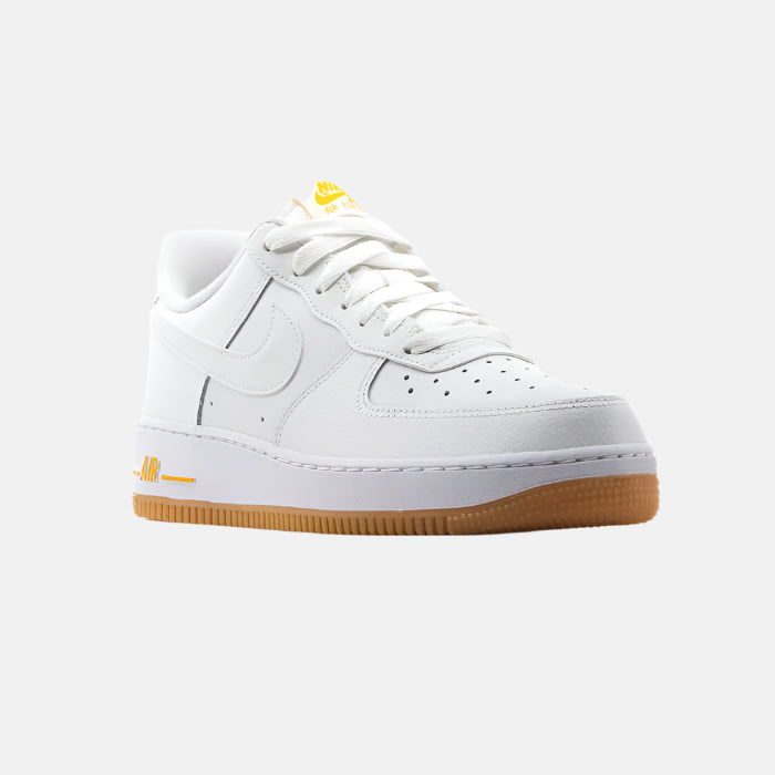 Pantof sport Nike Air Force 1 Yellow/White alb cu galben și talpă maro deschis pentru confort și stil