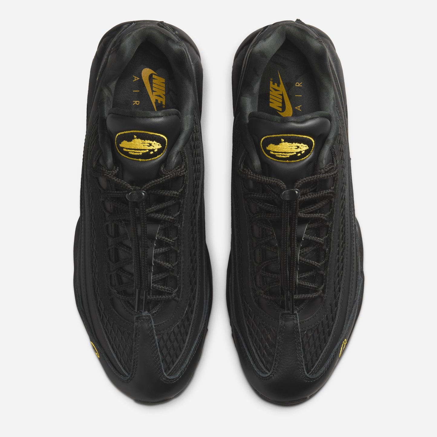 Pantofi sport Nike Air Max 95 x Corteiz Honey Black în negru cu detalii galbene și design modern
