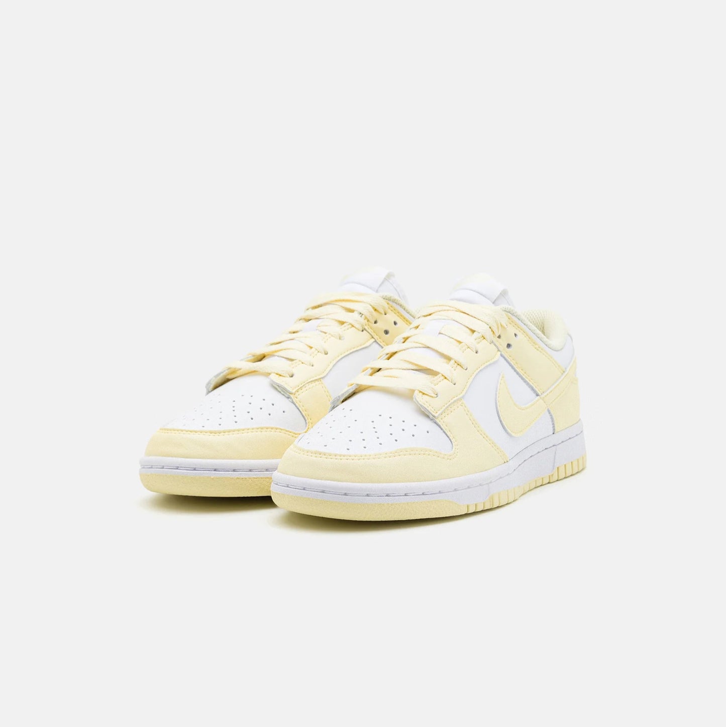 Nike Dunk Low Next Nature White/Alabaster pantofi sport unisex cu design alb si crem Dod Resell