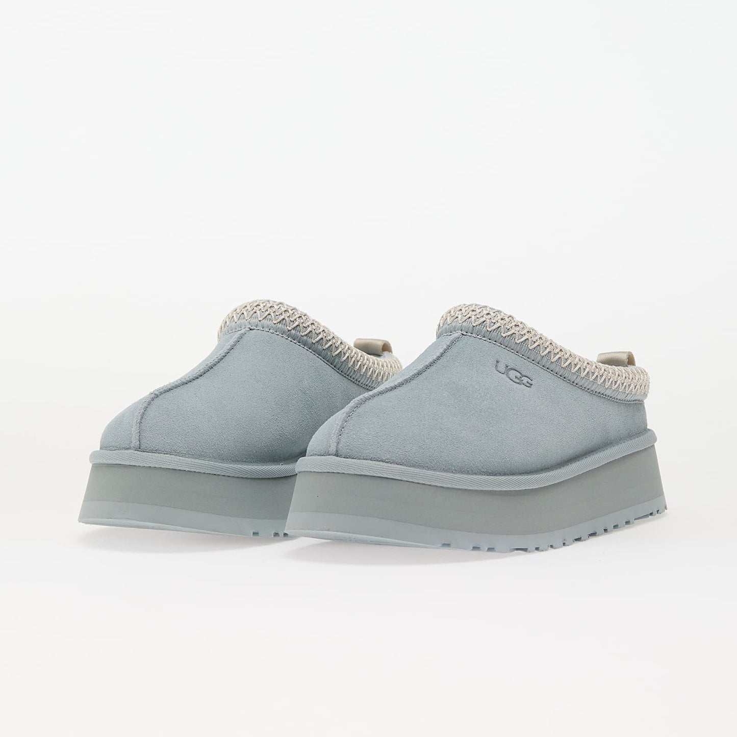 Papuci UGG Tazz Sea Foam gri deschis cu talpă groasă pentru confort și stil casual