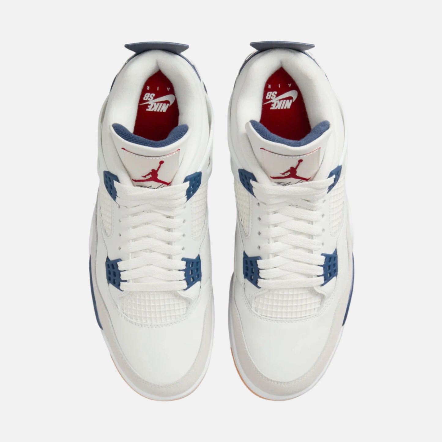 Pantofi sport Nike SB x Air Jordan 4 Retro White Navy albastru cu detalii rosii si accesorii albastre