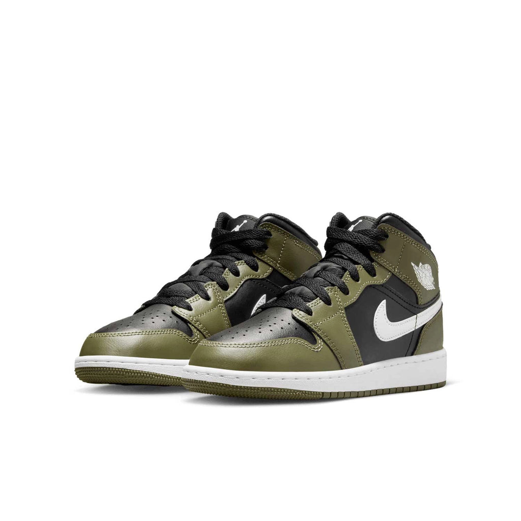 Air Jordan 1 Mid “Black/White/Olive” DQ8423 092