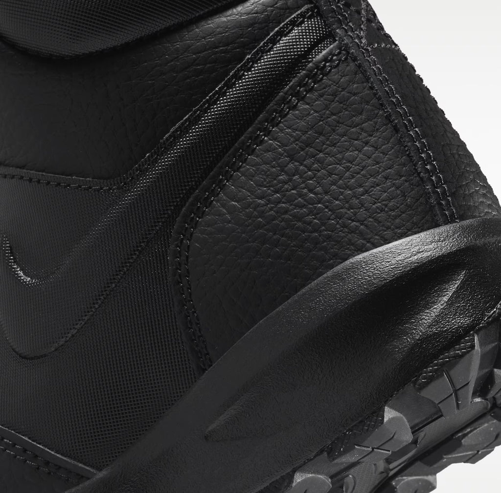 Nike Manoa 17 Combat “Triple Black” BQ5372-001