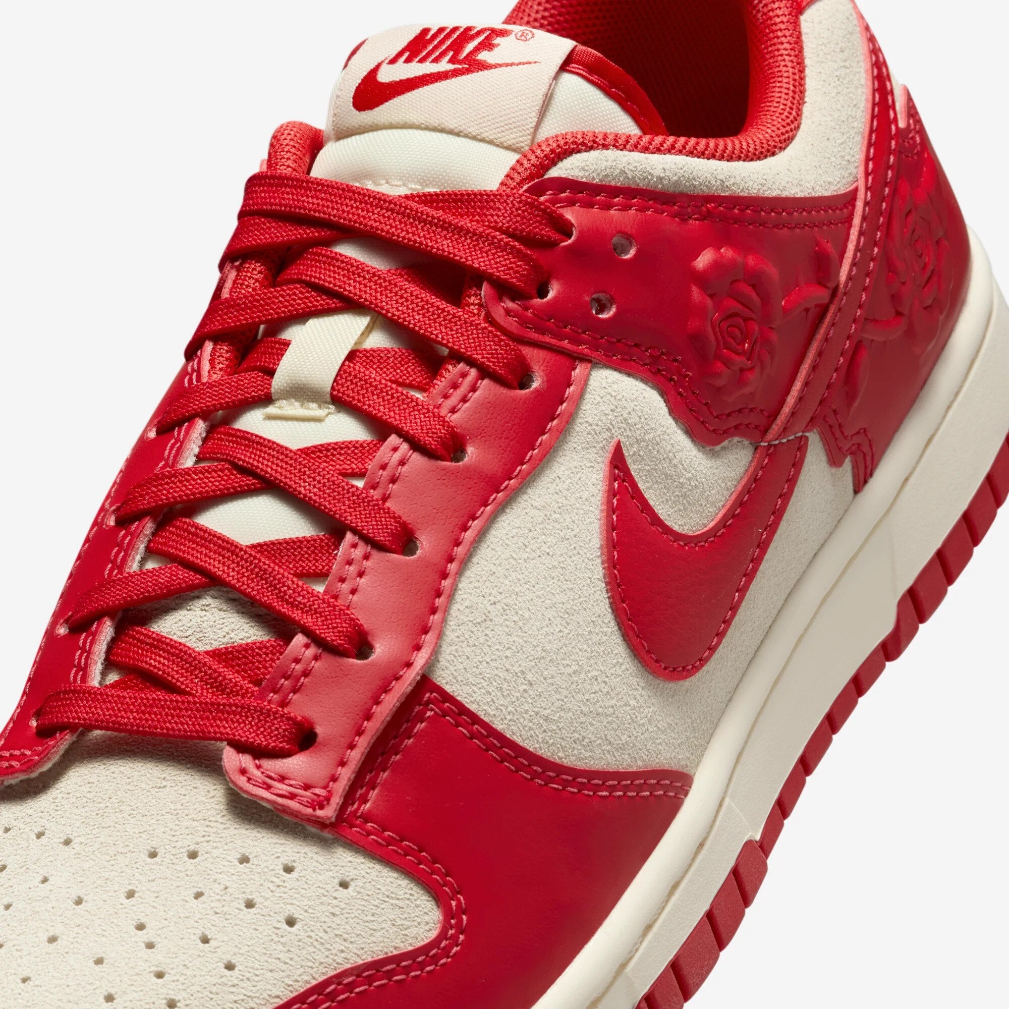 Nike Dunk Low “Red Rose” HF1986 100