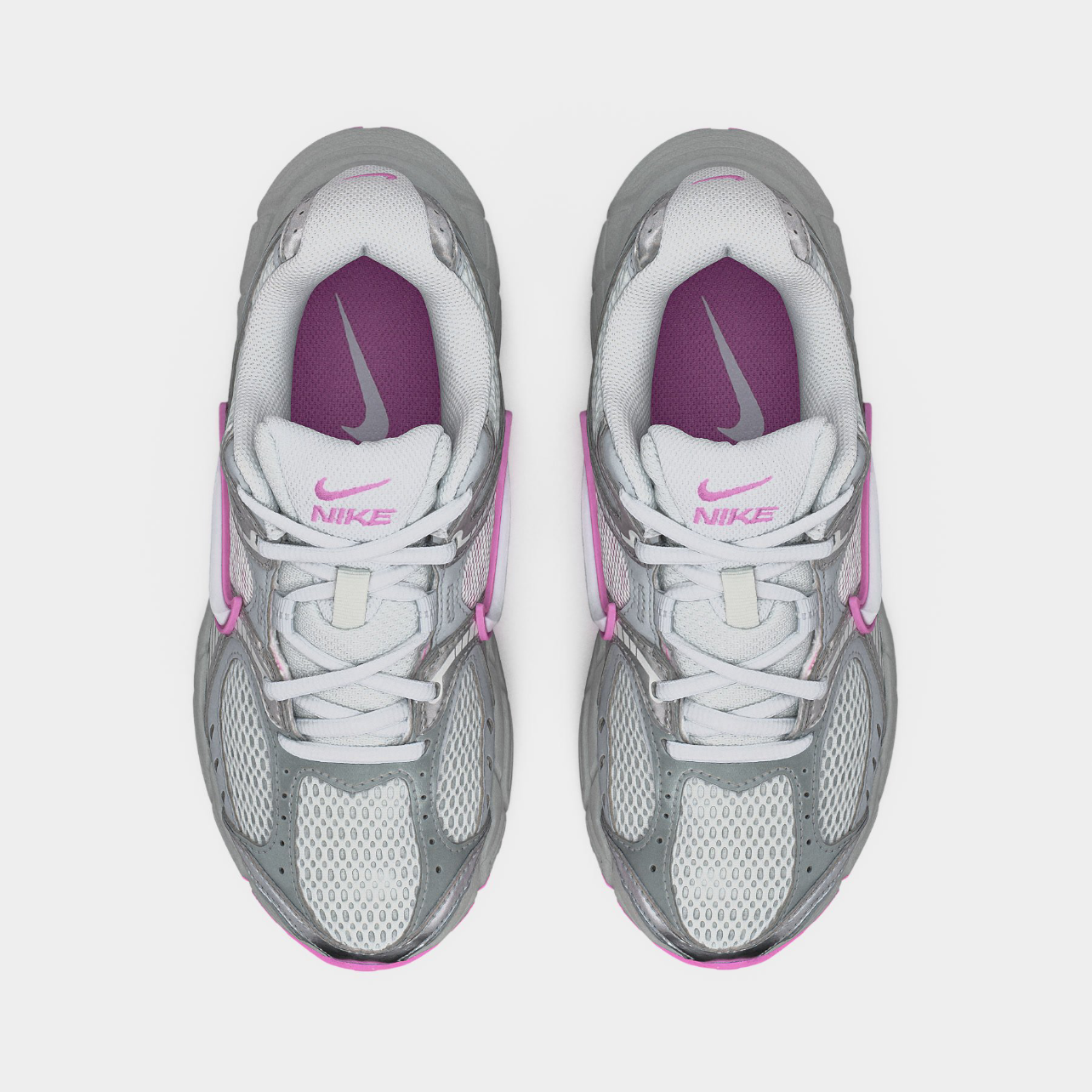 Nike V5 RNR “Grey/Pink” HQ7901-009