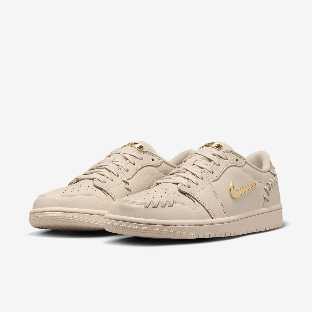 Air Jordan 1 Low MM “Legend Light Brown" FN5032-200
