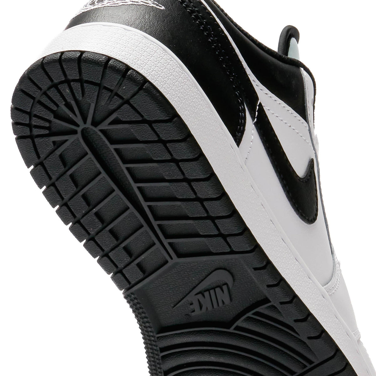 Air Jordan 1 Low “Reverse Panda” 553560-132