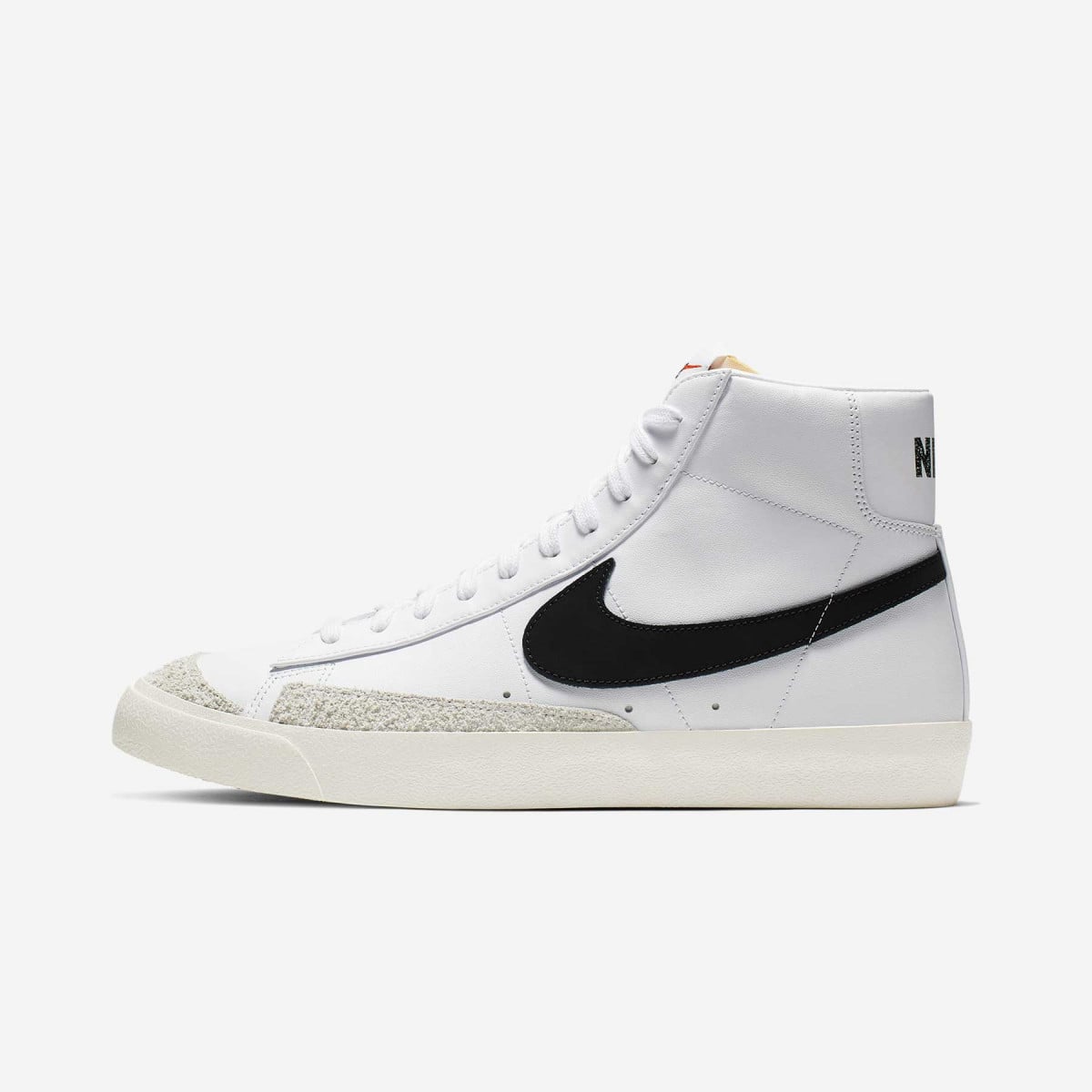 Nike Blazer Mid 77’ Vintage “Black/White” BQ6806-100