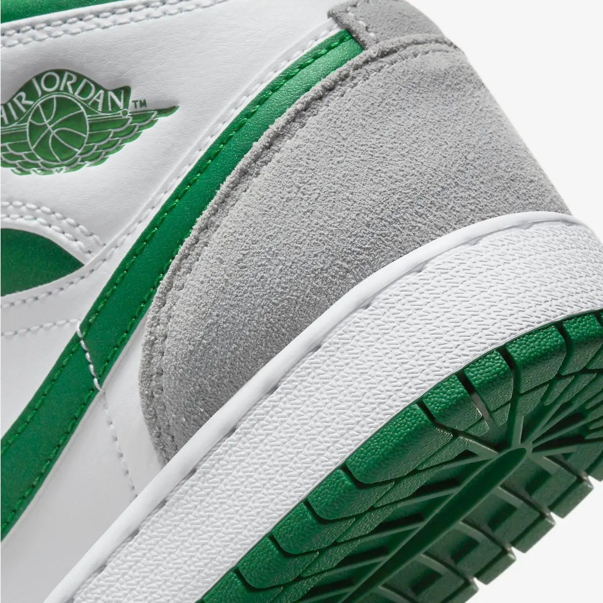 Air Jordan 1 Mid SE GS “Light Smoke Grey Pine Green” DC7248-103