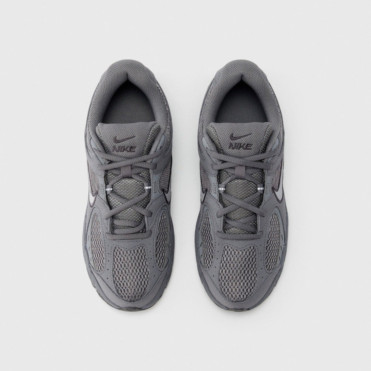 Nike V5 Runner Suede Pencil Point Atmosphere Grey IO1644-001
