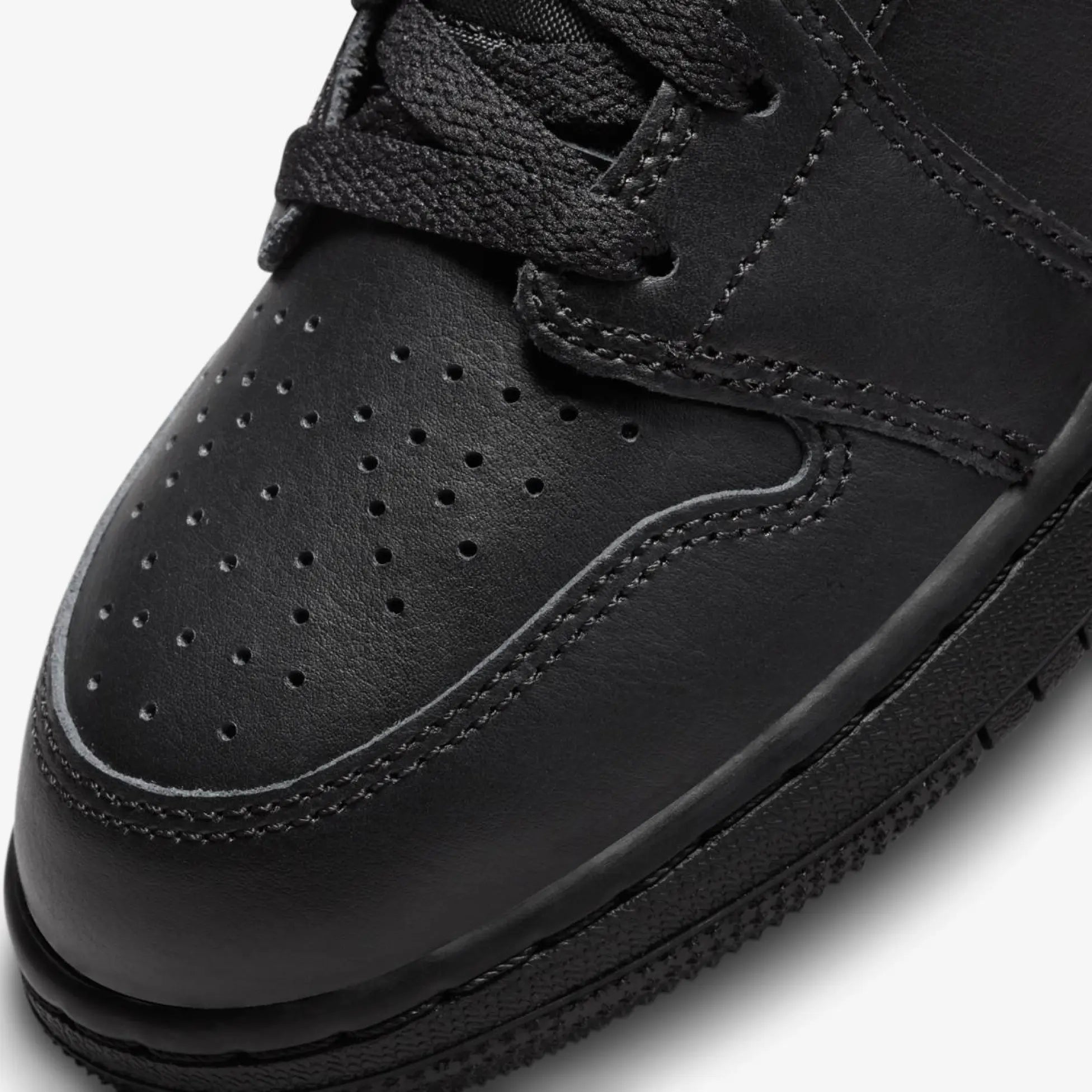 Air Jordan 1 Mid “Triple Black” 554725-093