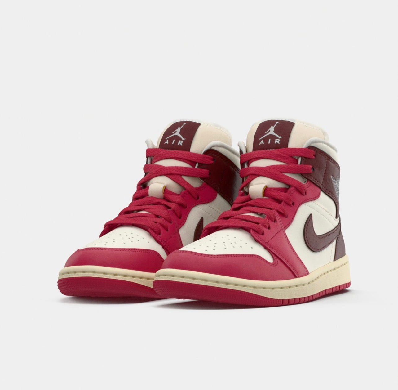 Air Jordan 1 Mid “Mystic Hibiscus” BQ6472-119