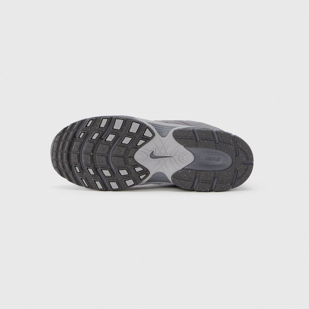 Nike V5 Runner Suede Pencil Point Atmosphere Grey IO1644-001