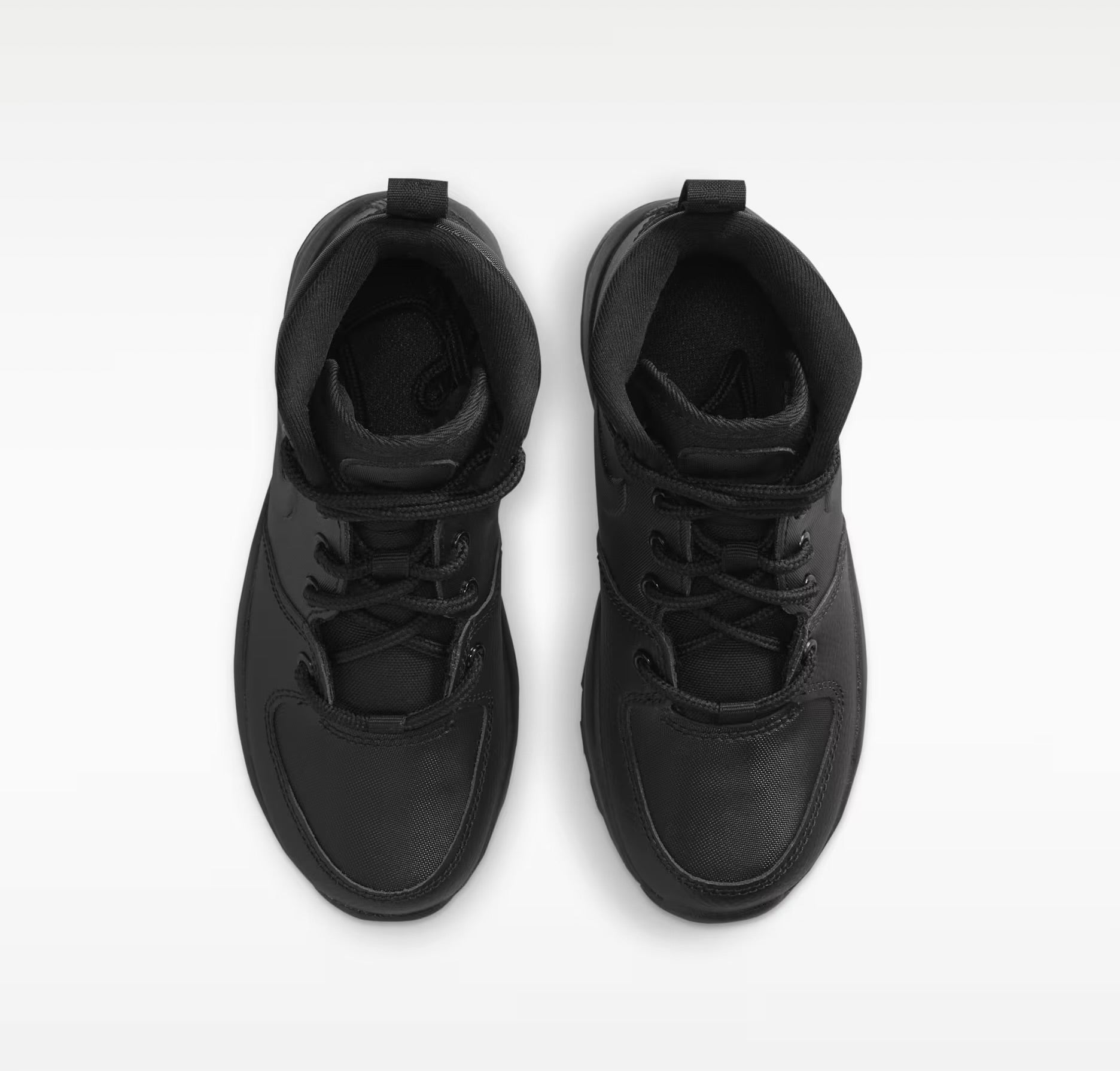 Nike Manoa 17 Combat “Triple Black” BQ5372-001