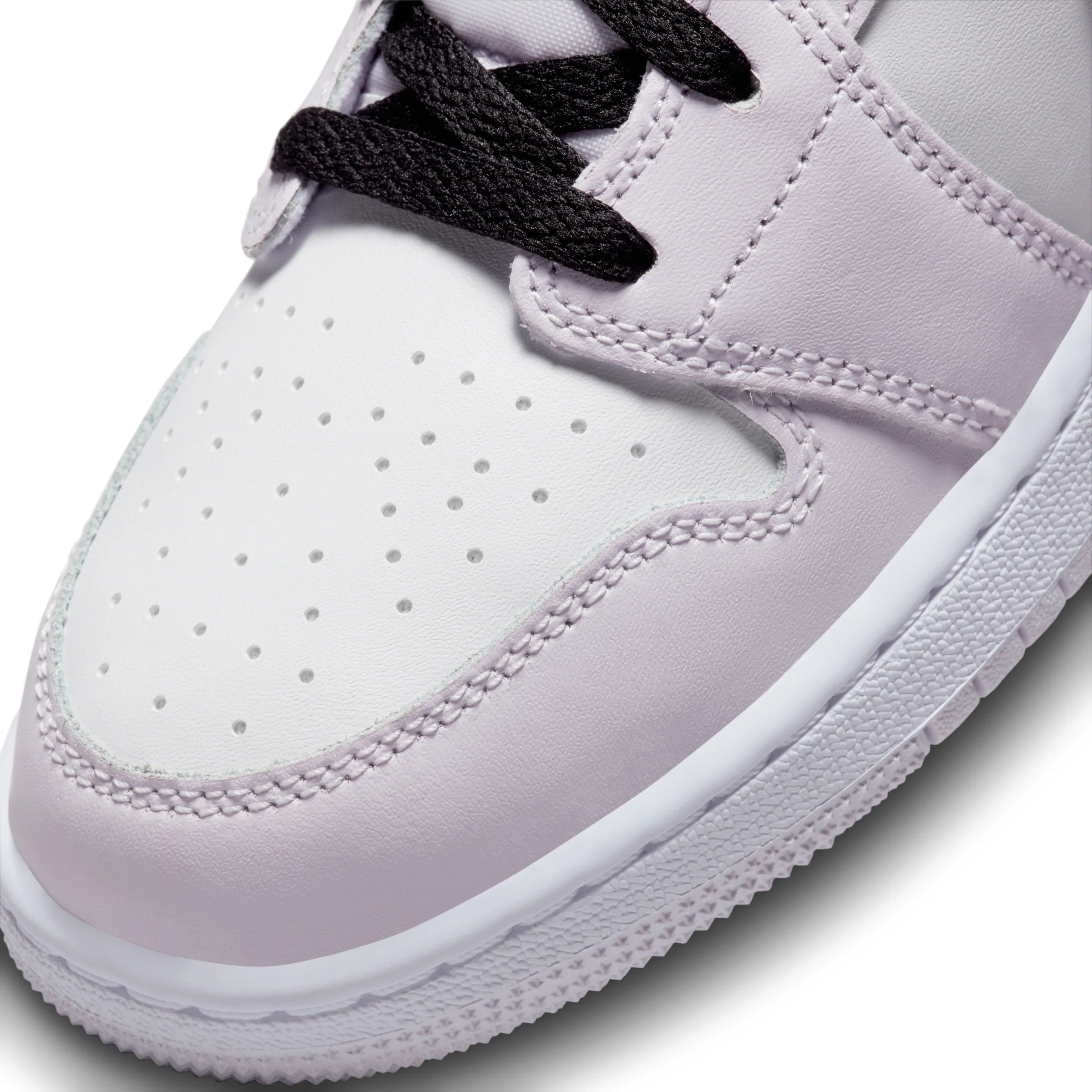 Air Jordan 1 Mid Barely Grape (GS), DQ8423-501