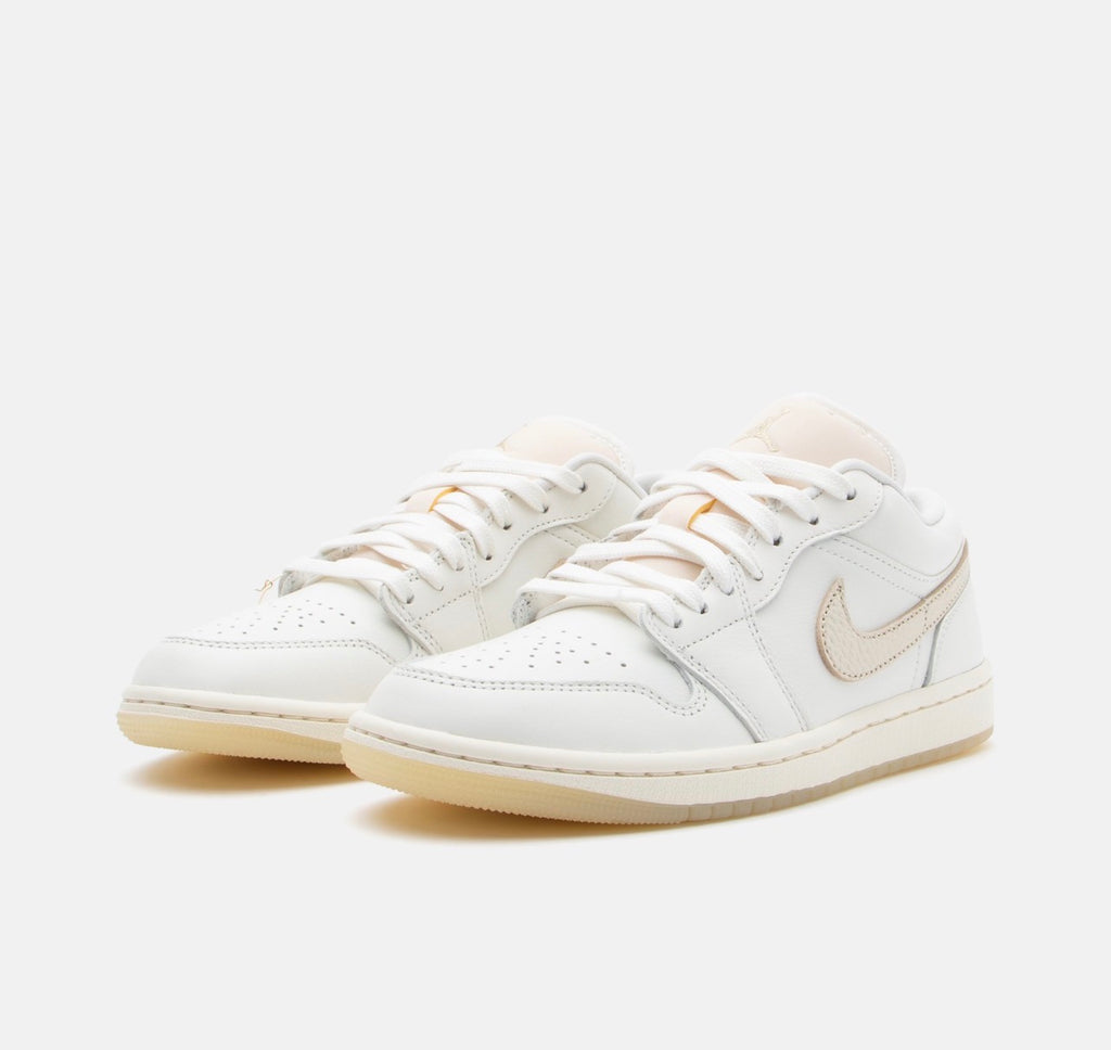 Air Jordan 1 Low “Metallic Team Gold” HV5157-100