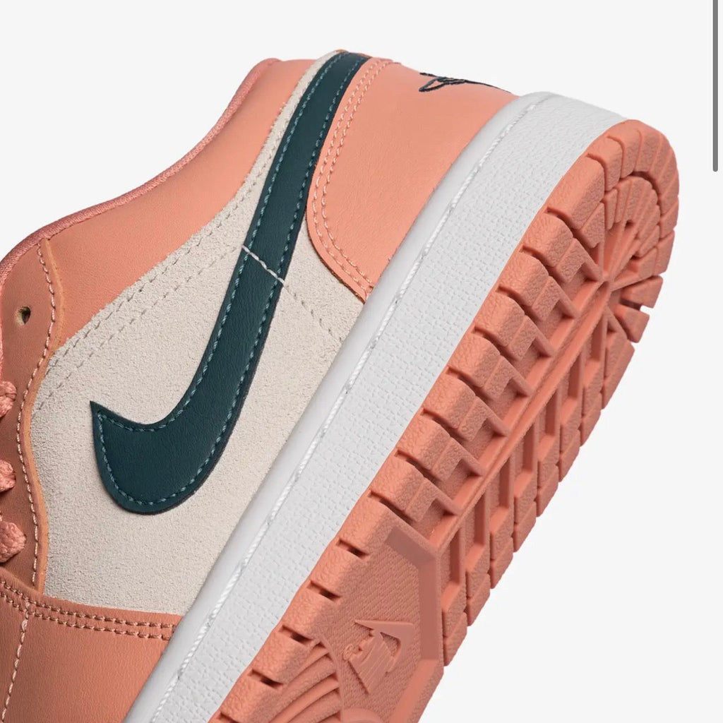 Air Jordan 1 Low “Light Madder Root” DC0774-800