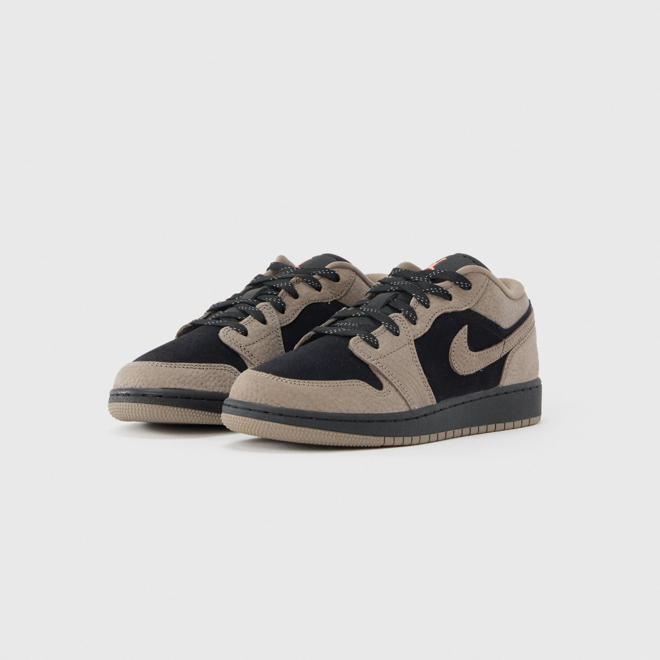 Air Jordan 1 Low SE “Olive Grey” IB7111-005