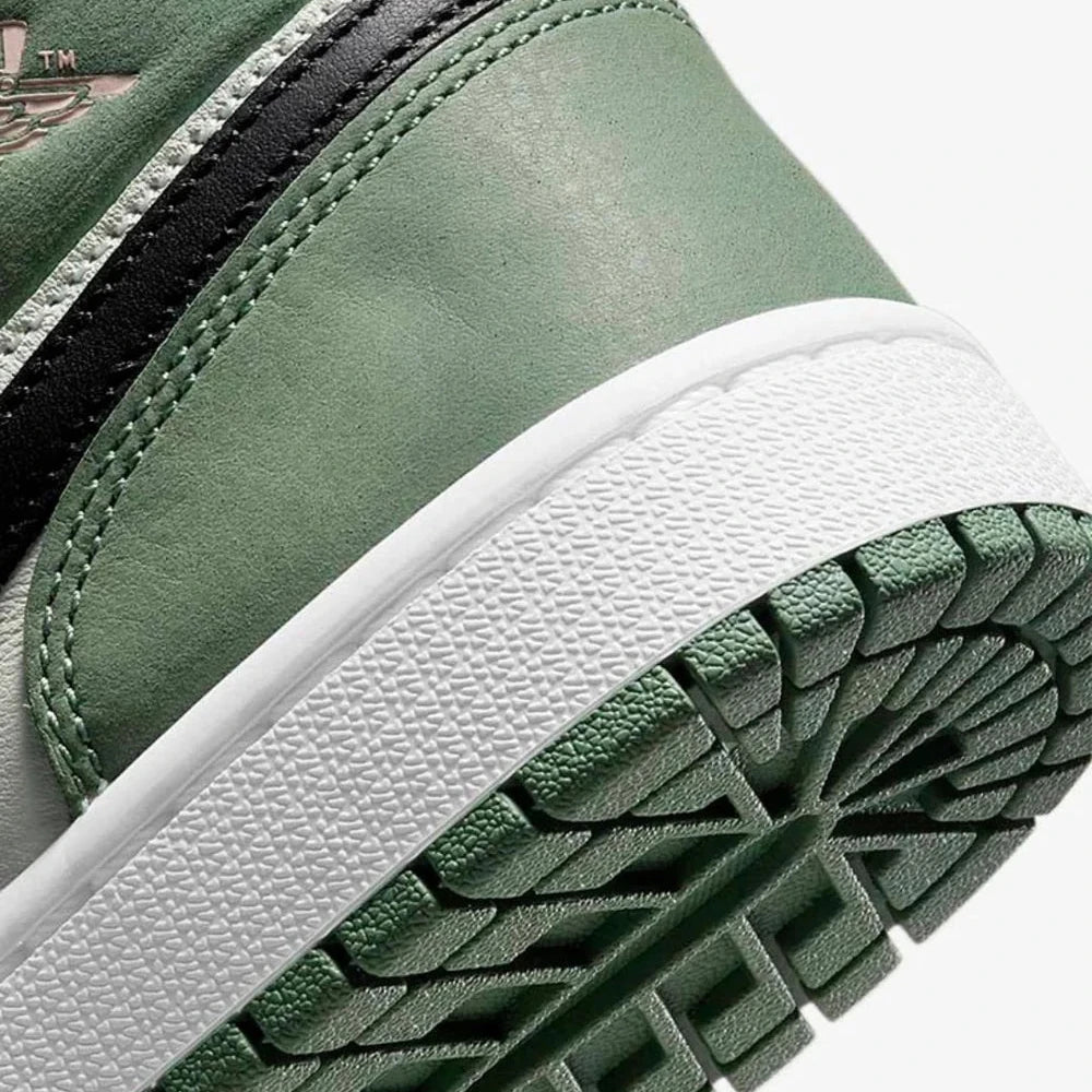 Air Jordan 1 Mid “Dutch Green” CZ0774-300