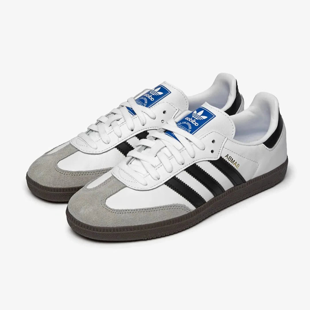 Pantofi sport Adidas Samba OG Cloud White & Core Black cu design clasic și talpă rezistentă