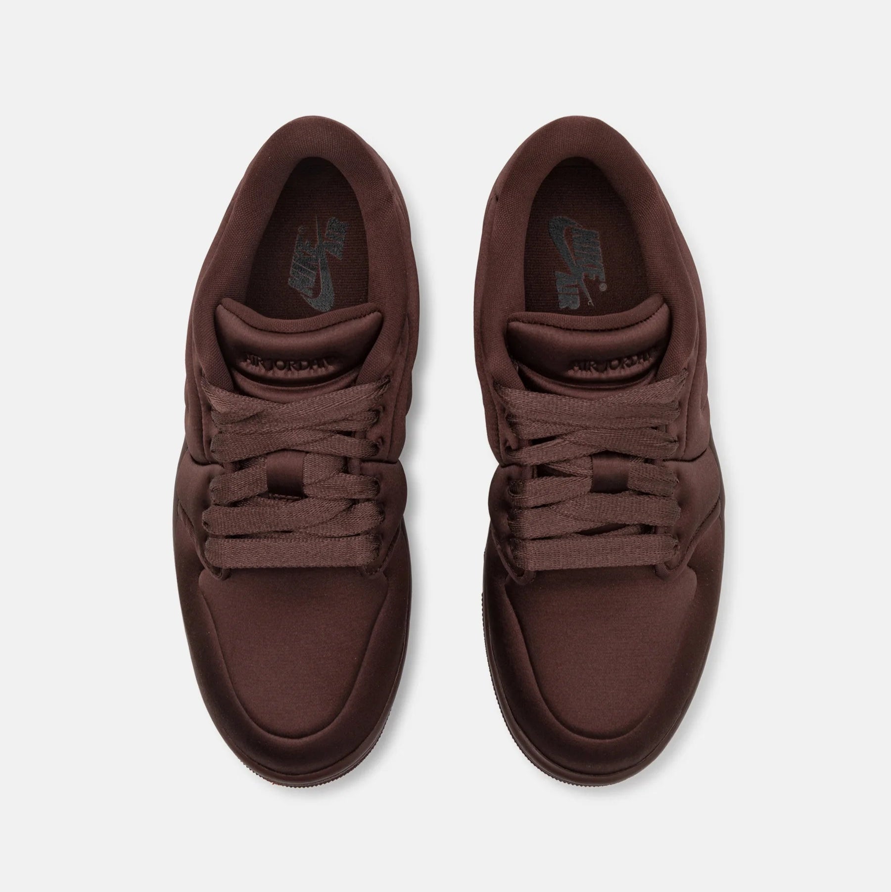 Pantofi sport Air Jordan 1 Low Method Of Make maro închis, design elegant și confortabil