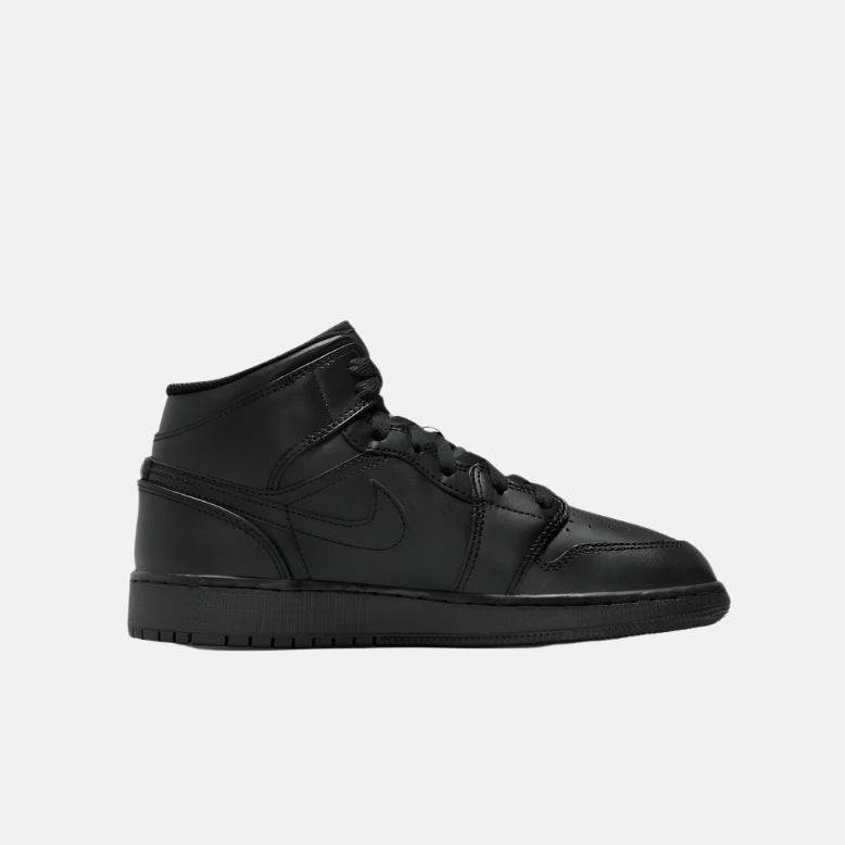 Pantof sport Air Jordan 1 Mid “Triple Black” negru complet, design clasic și confortabil