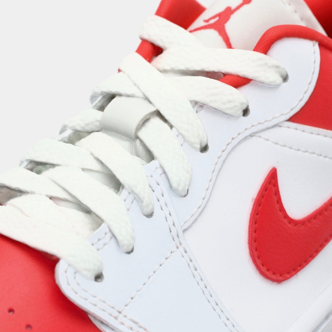 Air Jordan 1 Low "Chile Red" DC0774-110