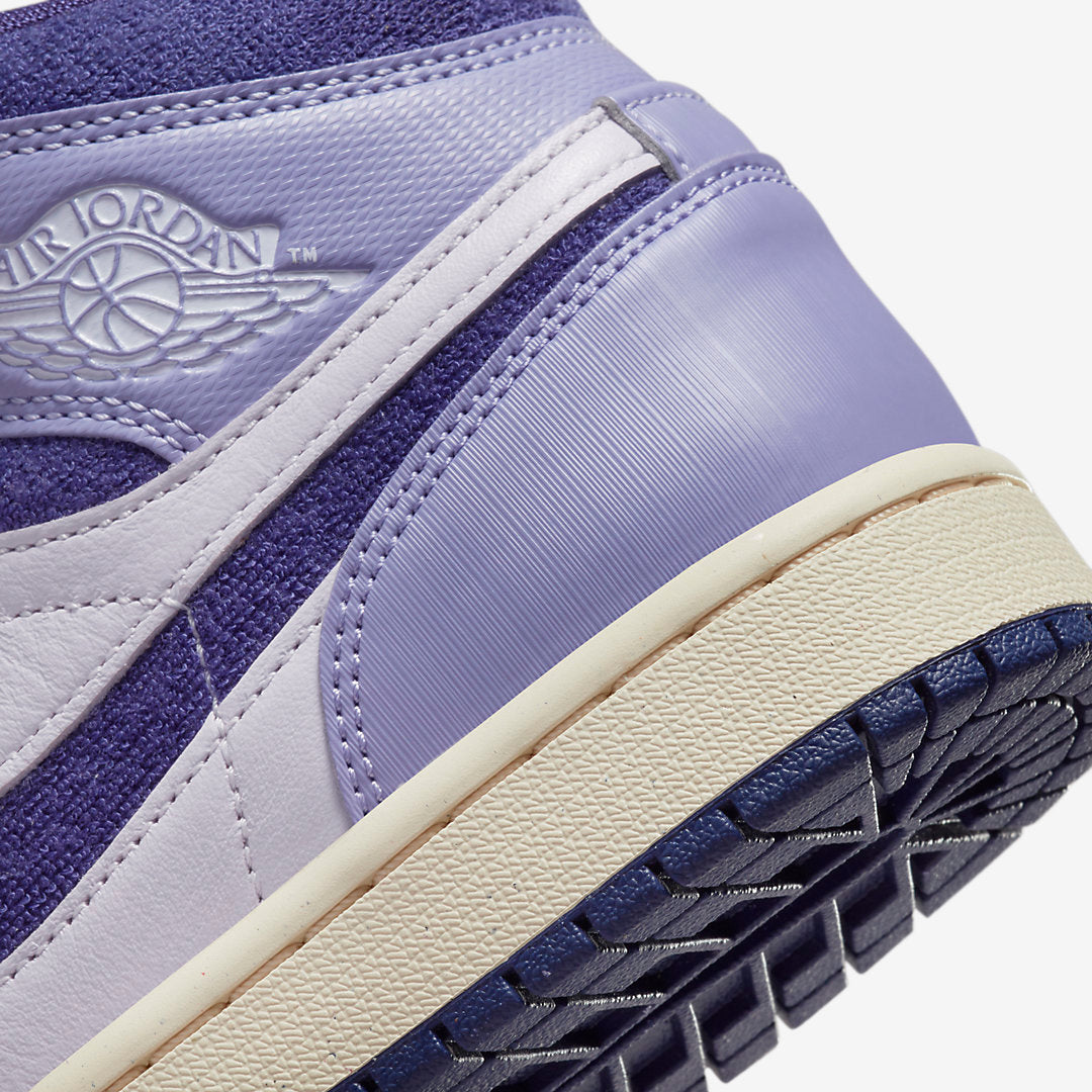 Air Jordan 1 Mid “Sky Purple” DZ3745-500