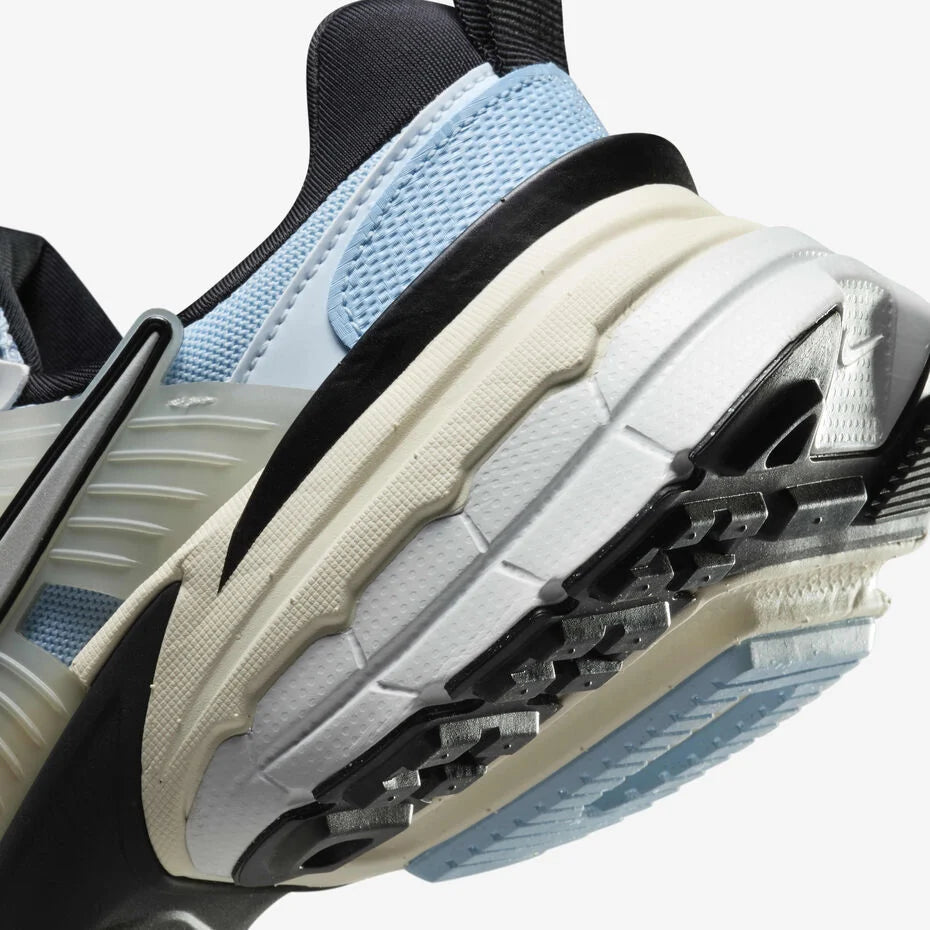 Nike V2K Run “Blue/Metalic Silver” HF1876-400