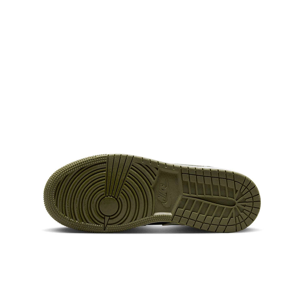 Air Jordan 1 Mid “Black/White/Olive” DQ8423 092