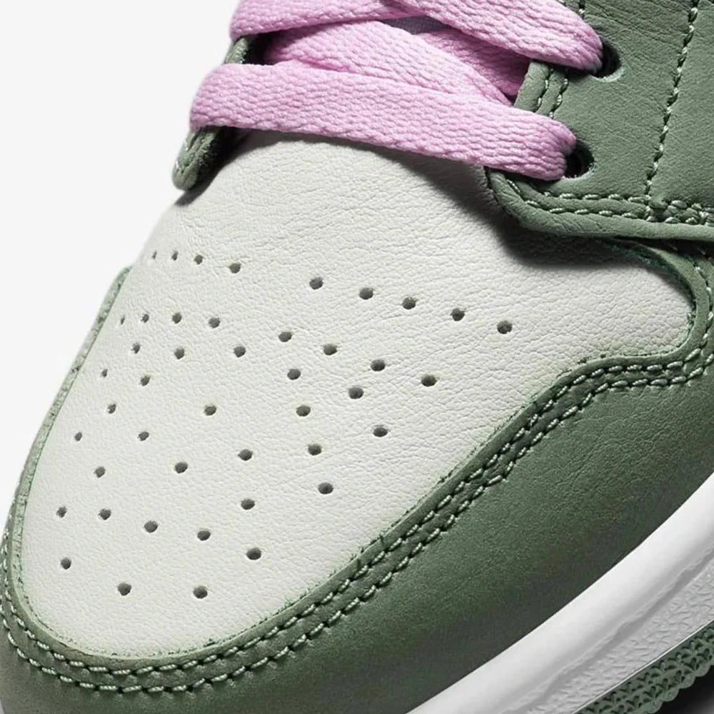 Air Jordan 1 Mid “Dutch Green” CZ0774-300