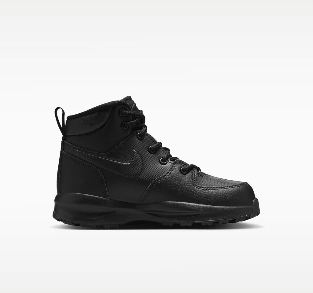 Nike Manoa 17 Combat “Triple Black” BQ5372-001