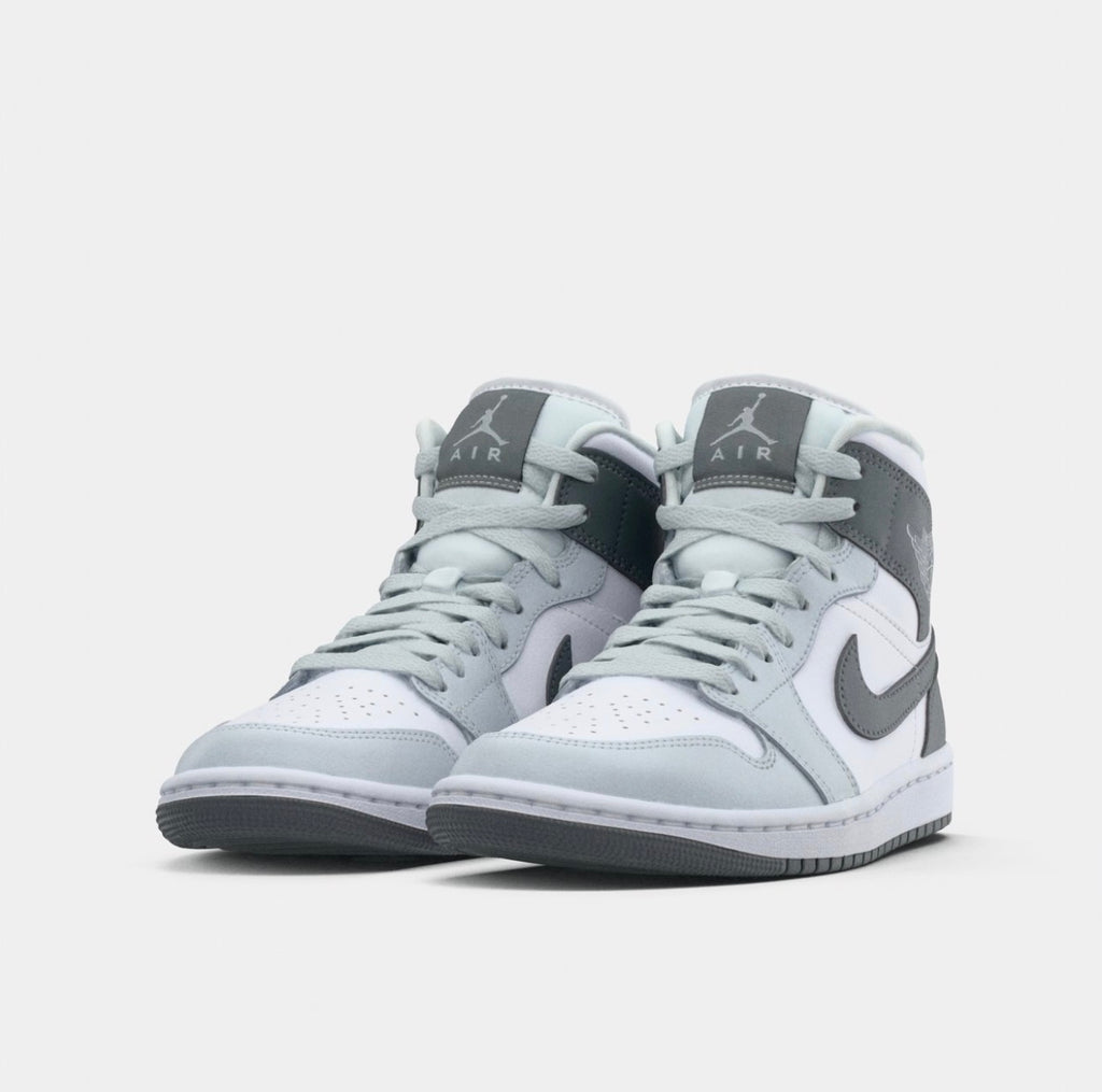 Air Jordan 1 Mid “Smoke Grey” BQ6472-113