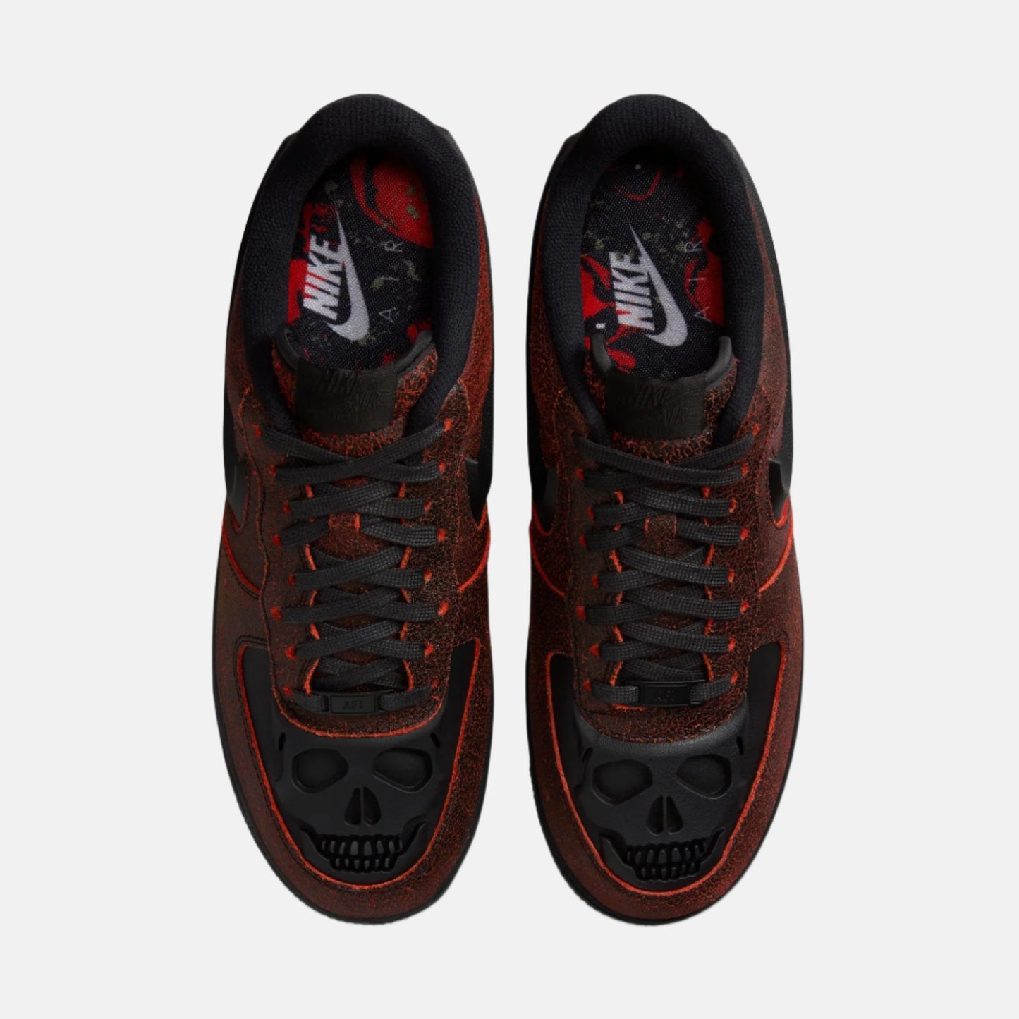 Pantofi sport Nike Air Force 1 Low Retro QS Halloween Skull cu design negru și detalii portocalii în stil Halloween
