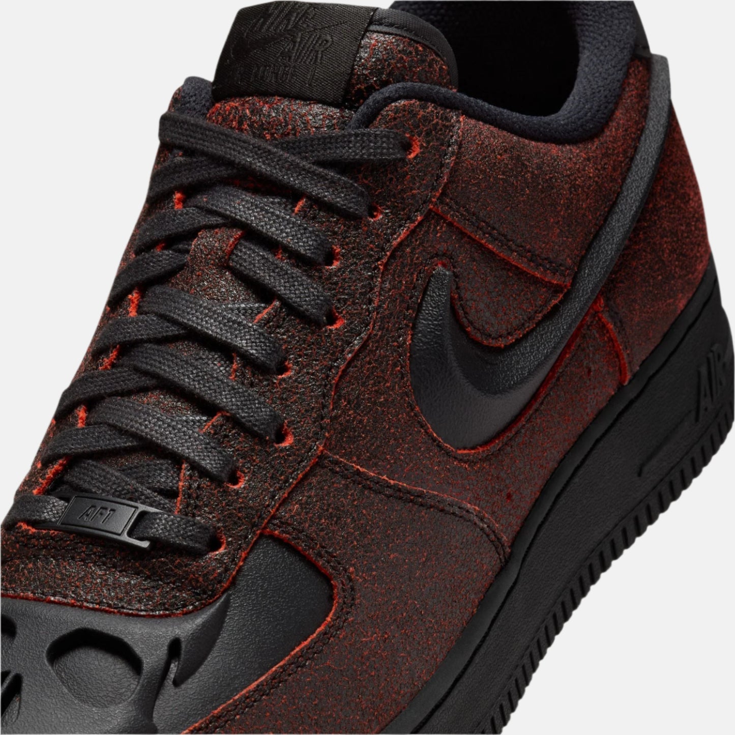 Pantof sport Nike Air Force 1 Low Retro QS Halloween Skull negru cu roșu pentru stil urban