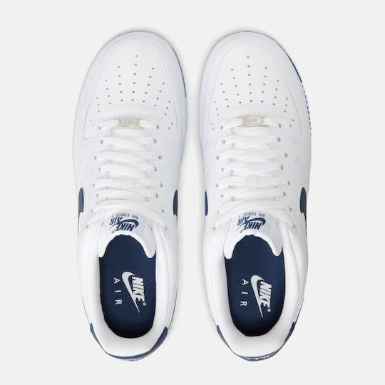Pantofi sport Nike Air Force 1 Low White/Navy Blue, vedere de sus cu design alb și albastru navy