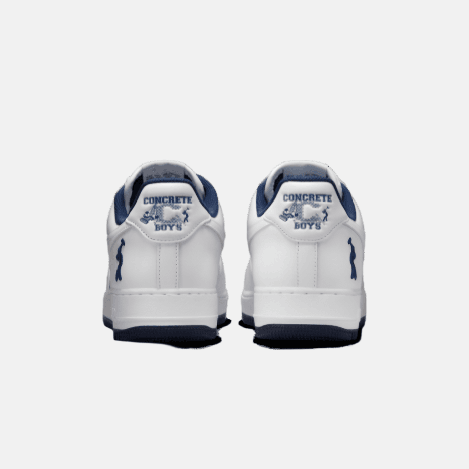 Pantofi Nike Air Force 1 Low x Lil Yachty Concrete Boys, vedere spate, logo albastru pe alb