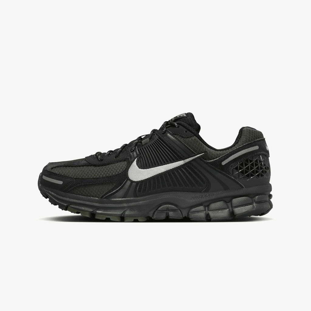 Nike Zoom Vomero 5 "Negru/Kaki"
