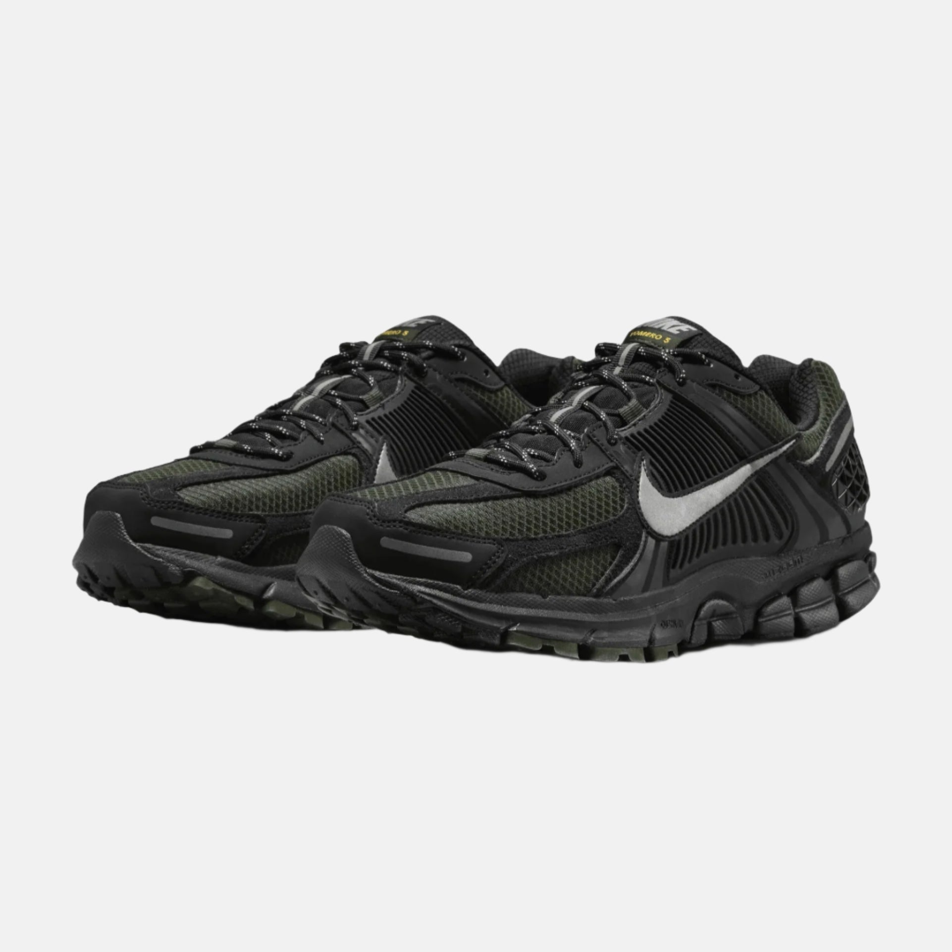 Pantofi sport Nike Zoom Vomero 5 Black/Kaki pentru alergare si antrenament