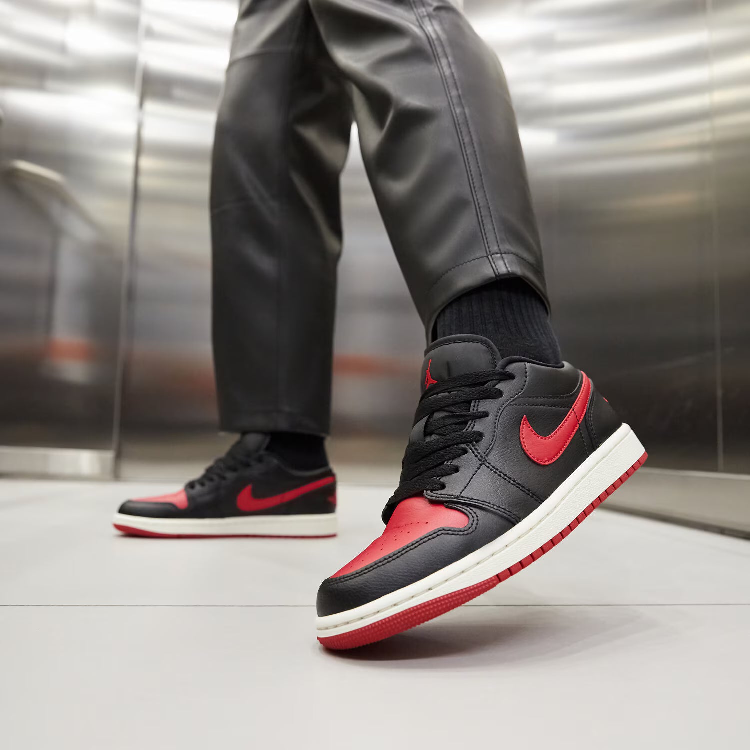 Air Jordan 1 Low "Bred Sail" DC0774-061