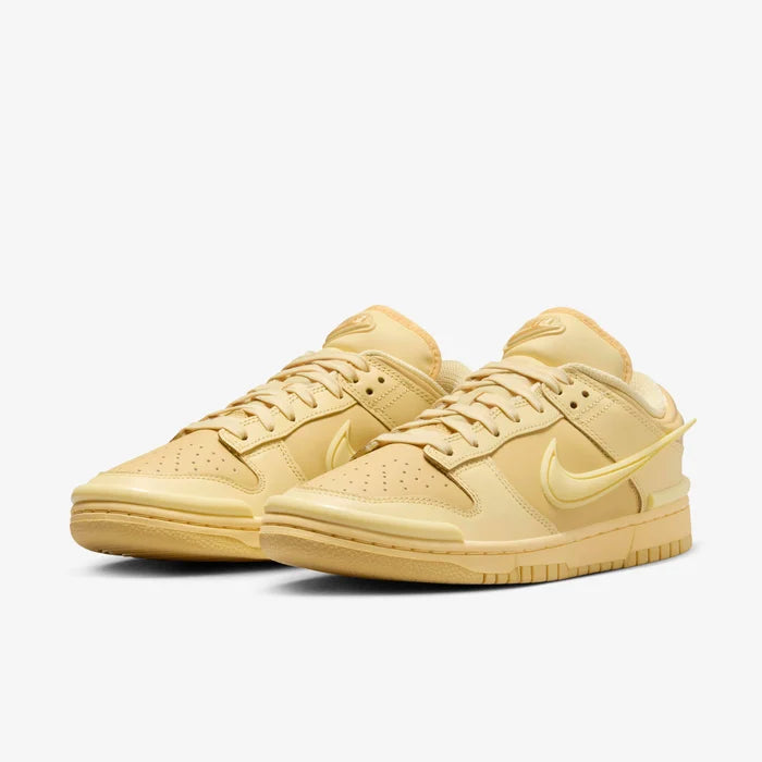 Pantofi sport Nike Dunk Low Twist Saturn Gold în nuanțe aurii, design modern și confortabil